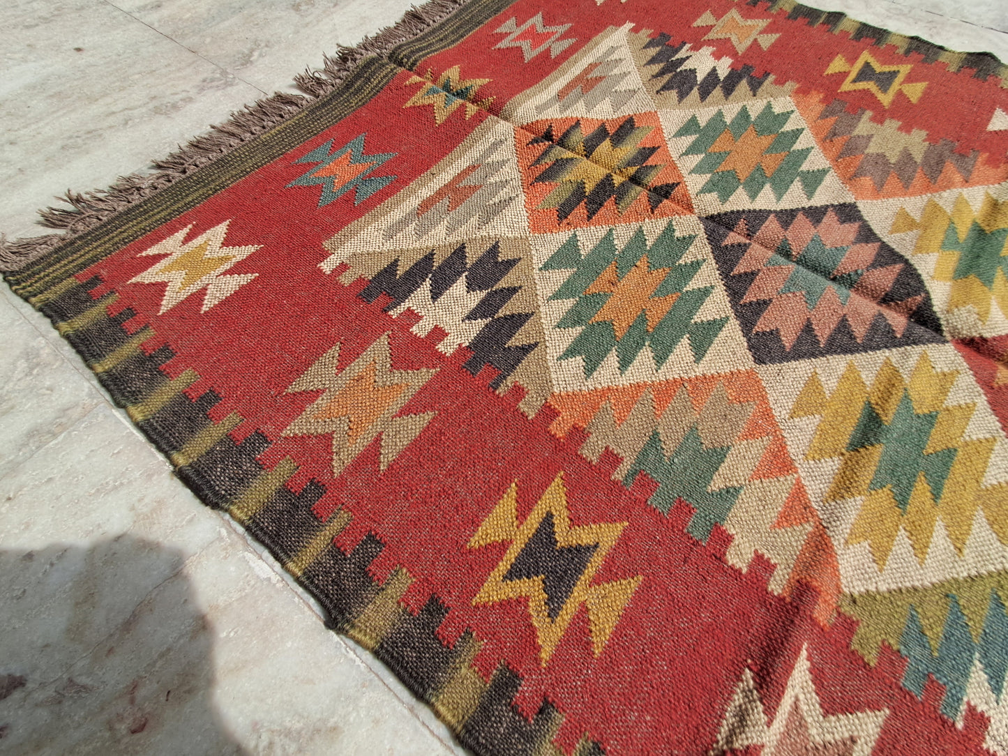 Handwoven Wool Jute Kilim Rug – 4x6ft | Boho Tribal Geometric Carpet