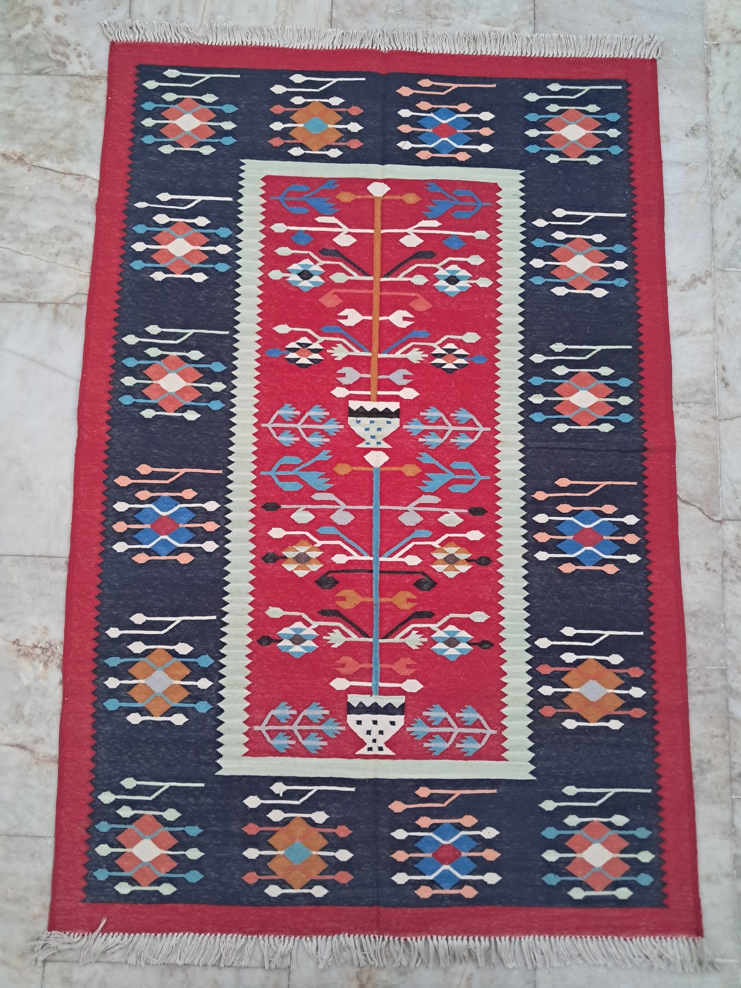 4×6ft Multicolour Traditional Design Handmade Cotton Rug Dhurrie- Hand Woven Rug